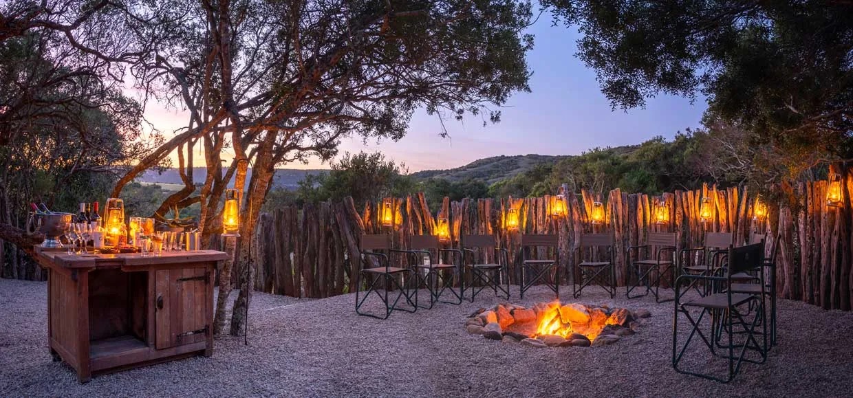 Camp de feu · Hillsneck